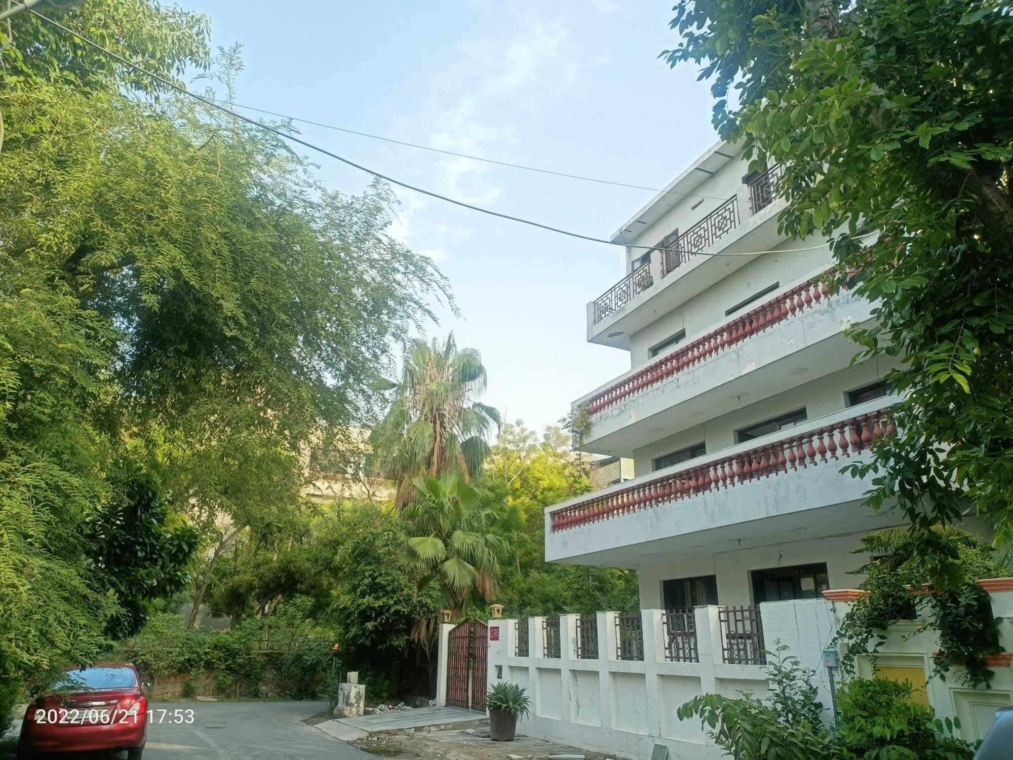 OYO 90997 Metro View Residency Noida Exterior foto